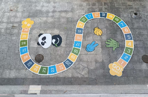 玉龙地面游戏彩绘